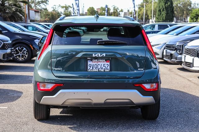 Certified 2025 Kia Niro EX FWD image 8