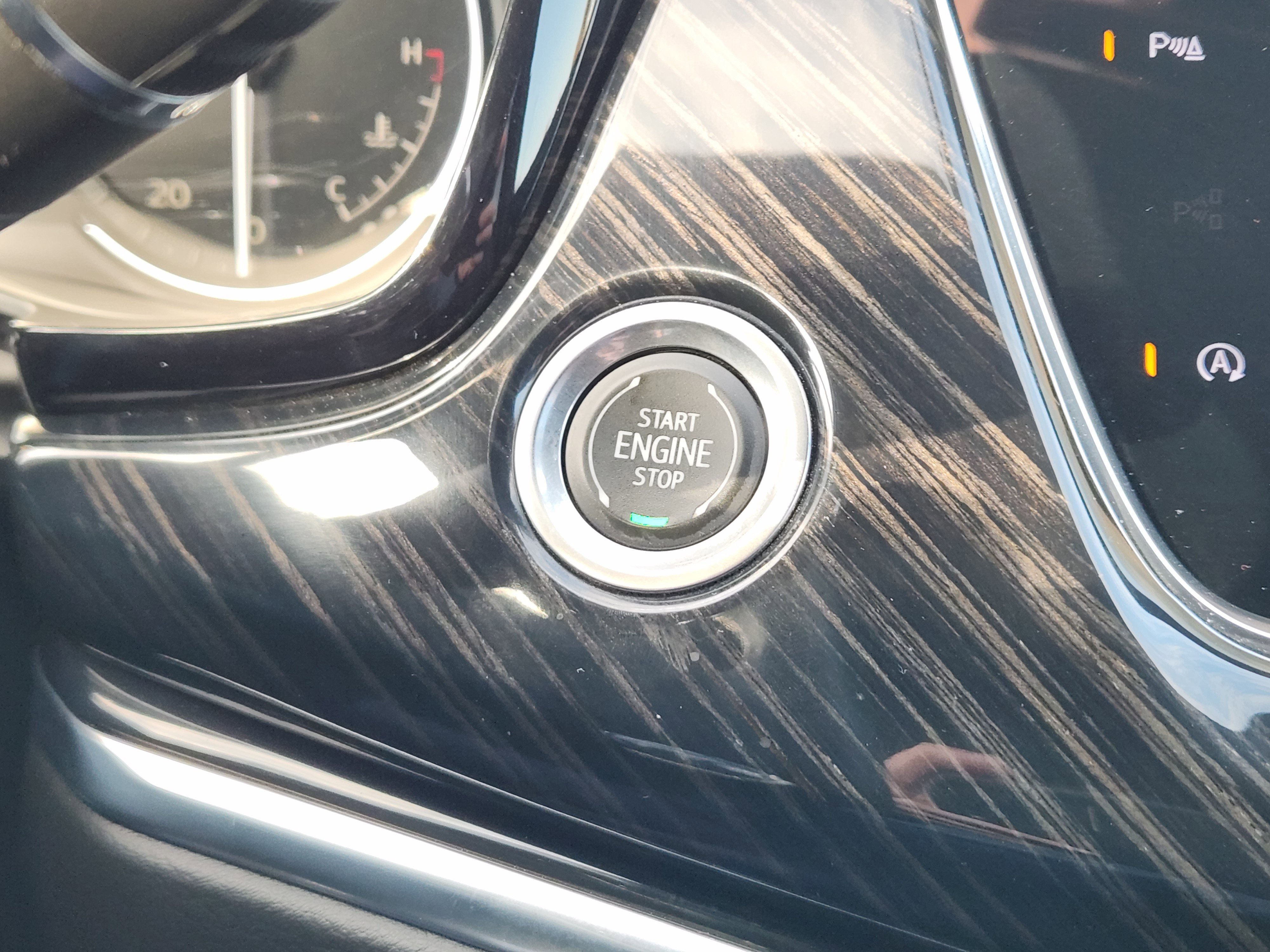 Used 2023 Cadillac XT6 Premium Luxury image 25