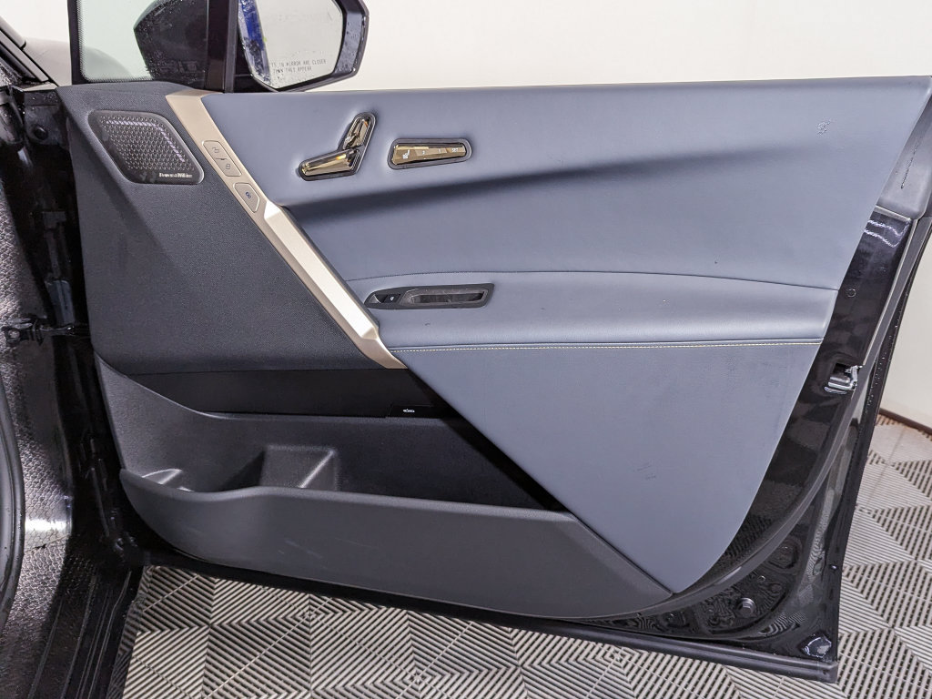 Used 2024 BMW iX M60 AWD/4WD image 33