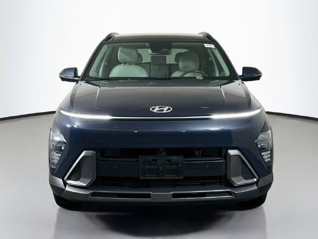 Used 2024 Hyundai Kona Limited FWD image 2