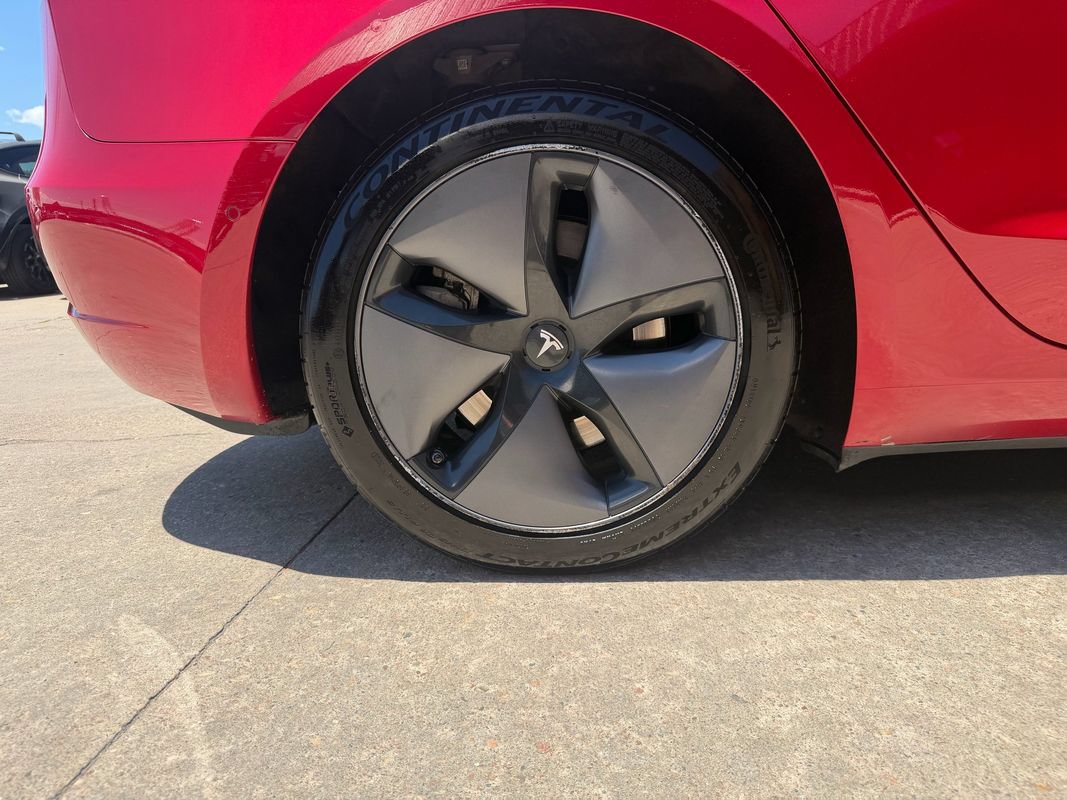 Used 2018 Tesla Model 3 Long Range RWD image 40