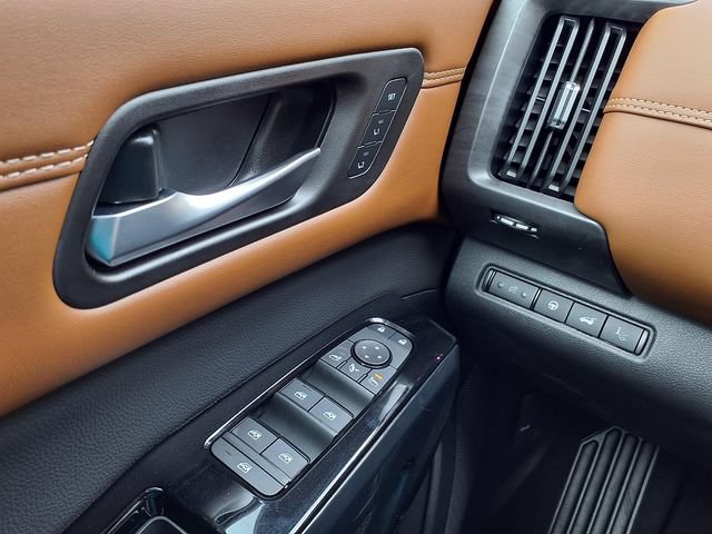 New 2026 Nissan Pathfinder Platinum AWD/4WD image 21