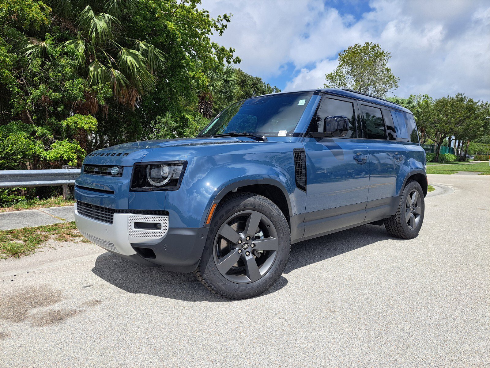 Used 2025 Land Rover Defender 110 S