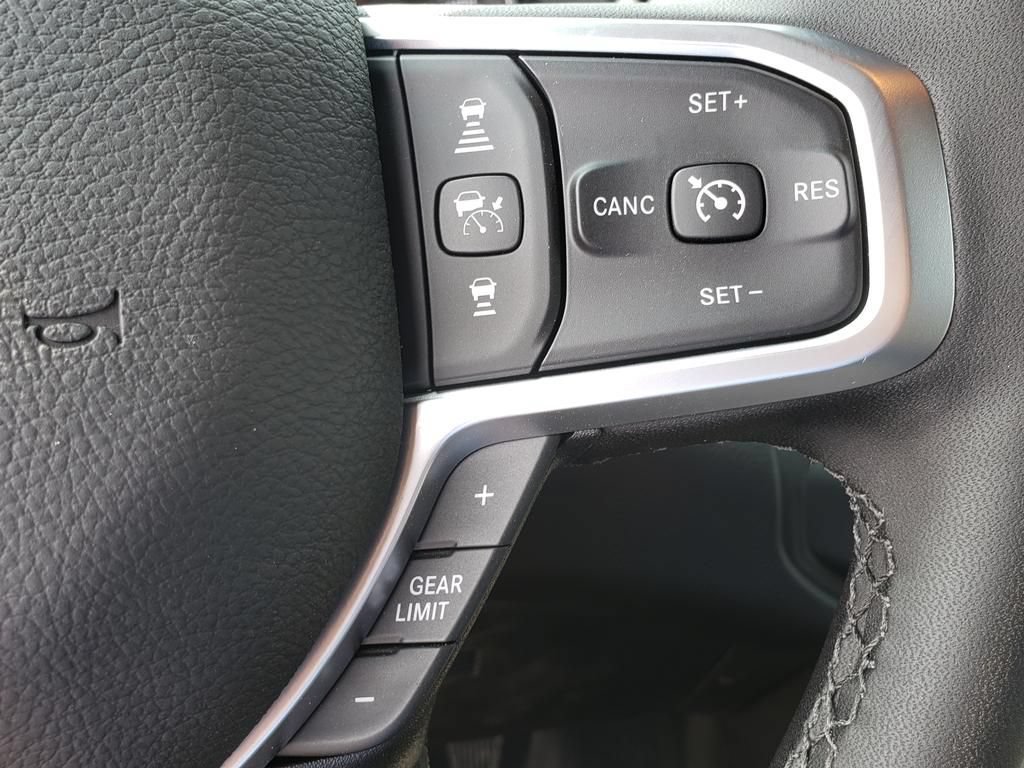 New 2026 RAM 2500 Big Horn AWD/4WD image 14