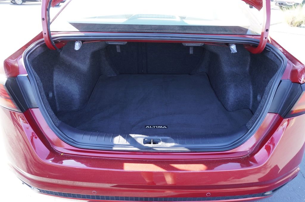 Certified 2025 Nissan Altima 2.5 SV FWD image 8