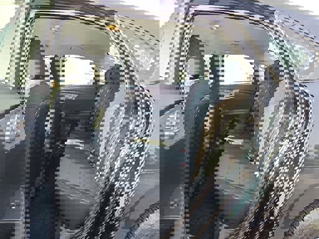 Used 2024 Kia Forte LXS image 9