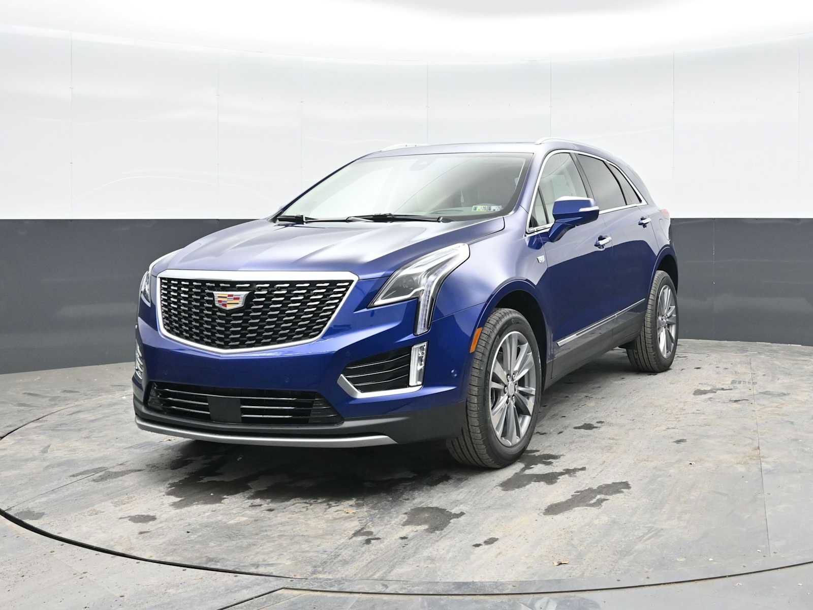 New 2025 Cadillac XT5 Premium Luxury w/ Technology Package image 4