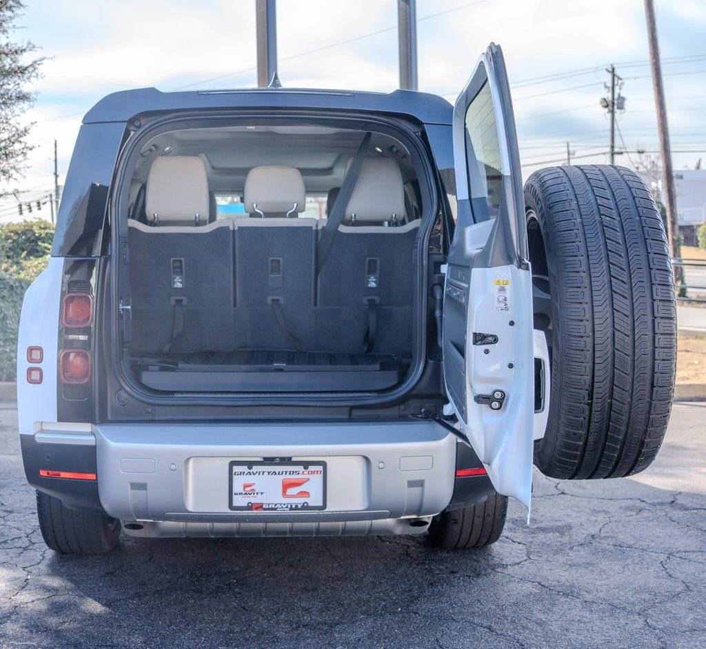 Used 2024 Land Rover Defender 130 S image 28