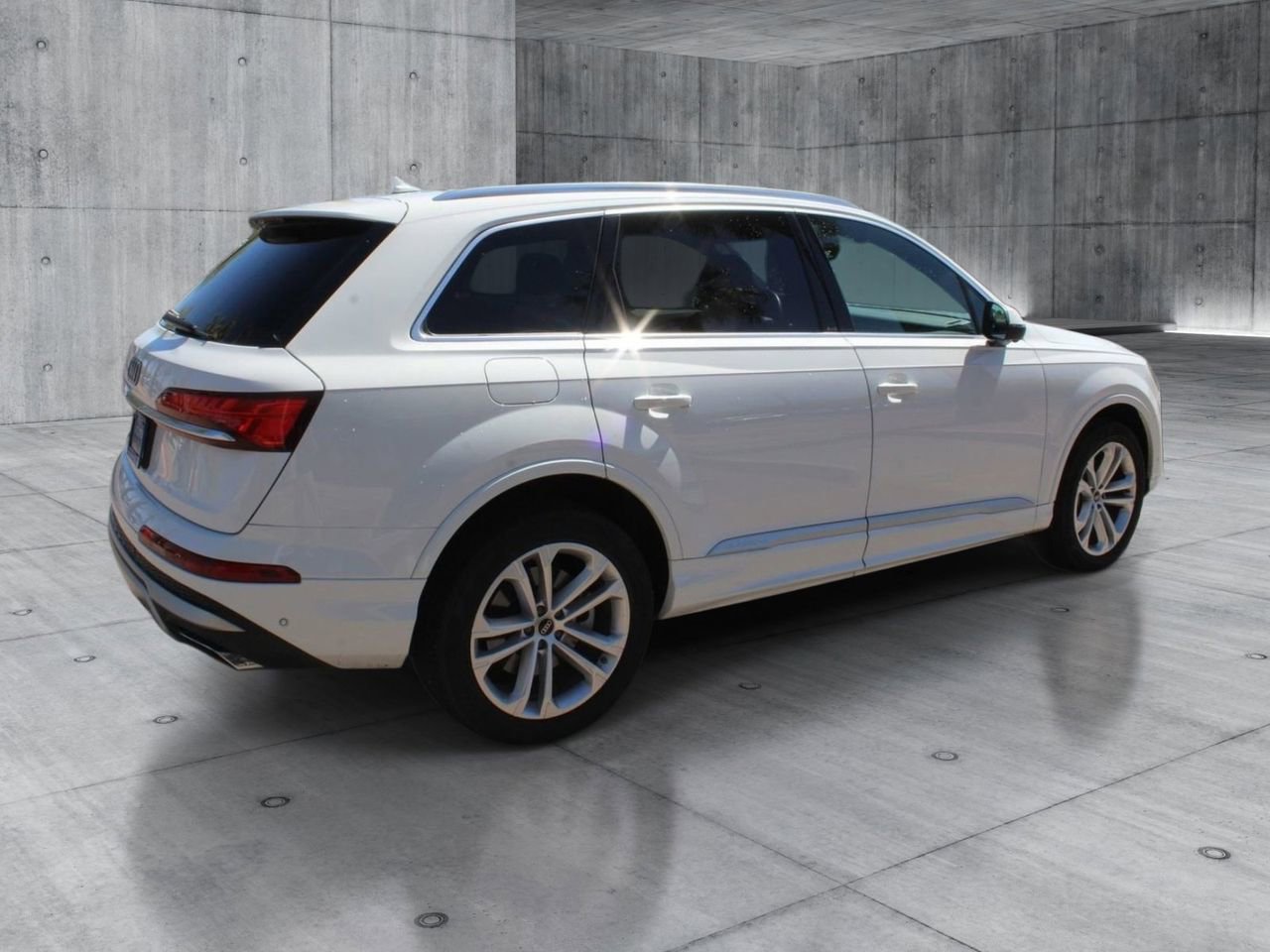 Used 2025 Audi Q7 3.0T Premium Plus AWD/4WD image 7