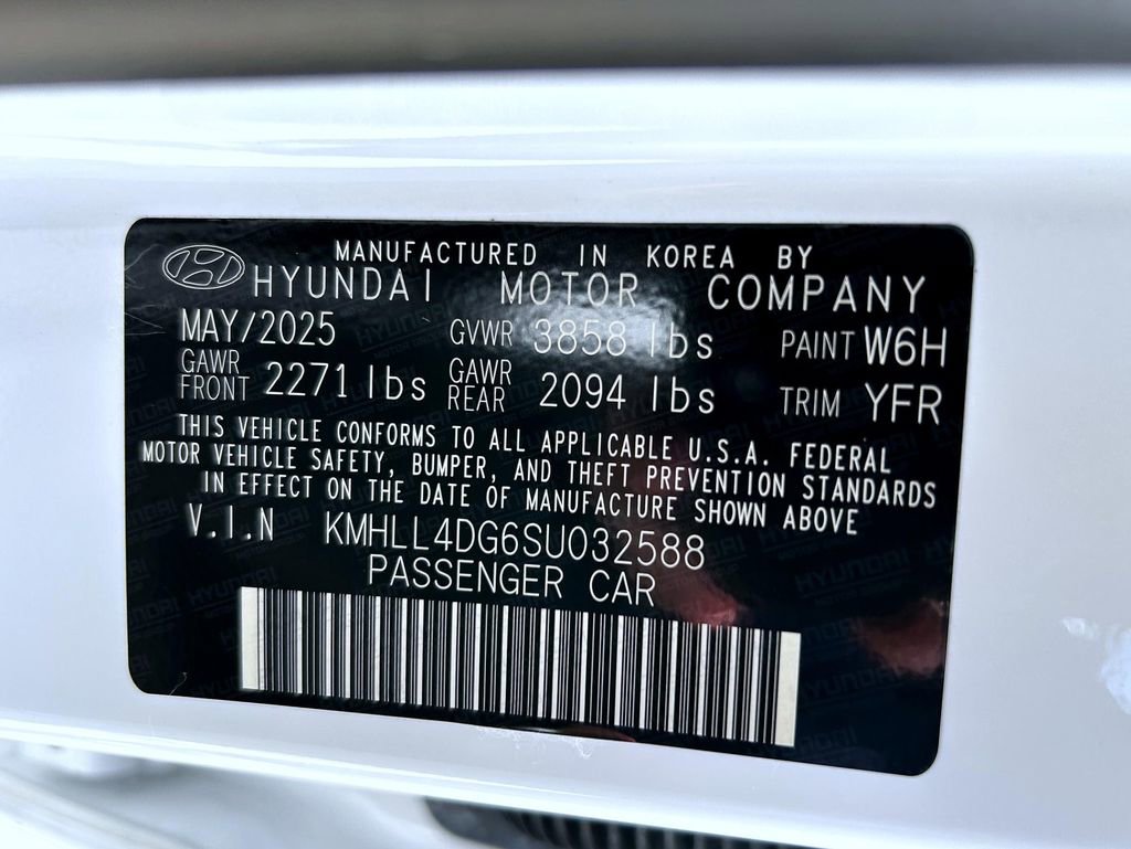 Used 2025 Hyundai Elantra SE image 26
