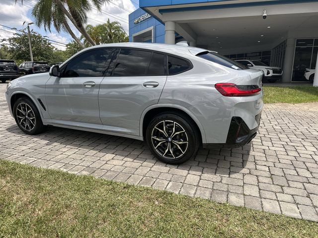 Used 2023 BMW X4 xDrive30i w/ M Sport Package AWD/4WD image 32