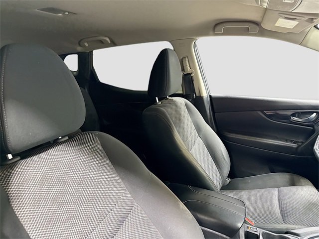 Used 2018 Nissan Rogue Sport SV w/ SV Technology Package image 29