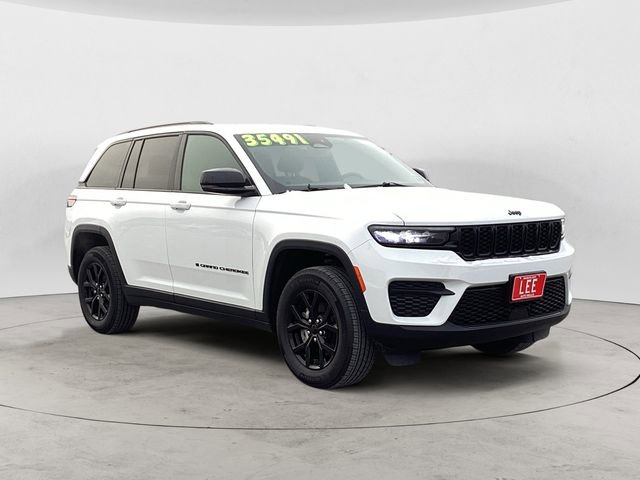 Certified 2024 Jeep Grand Cherokee Altitude image 7