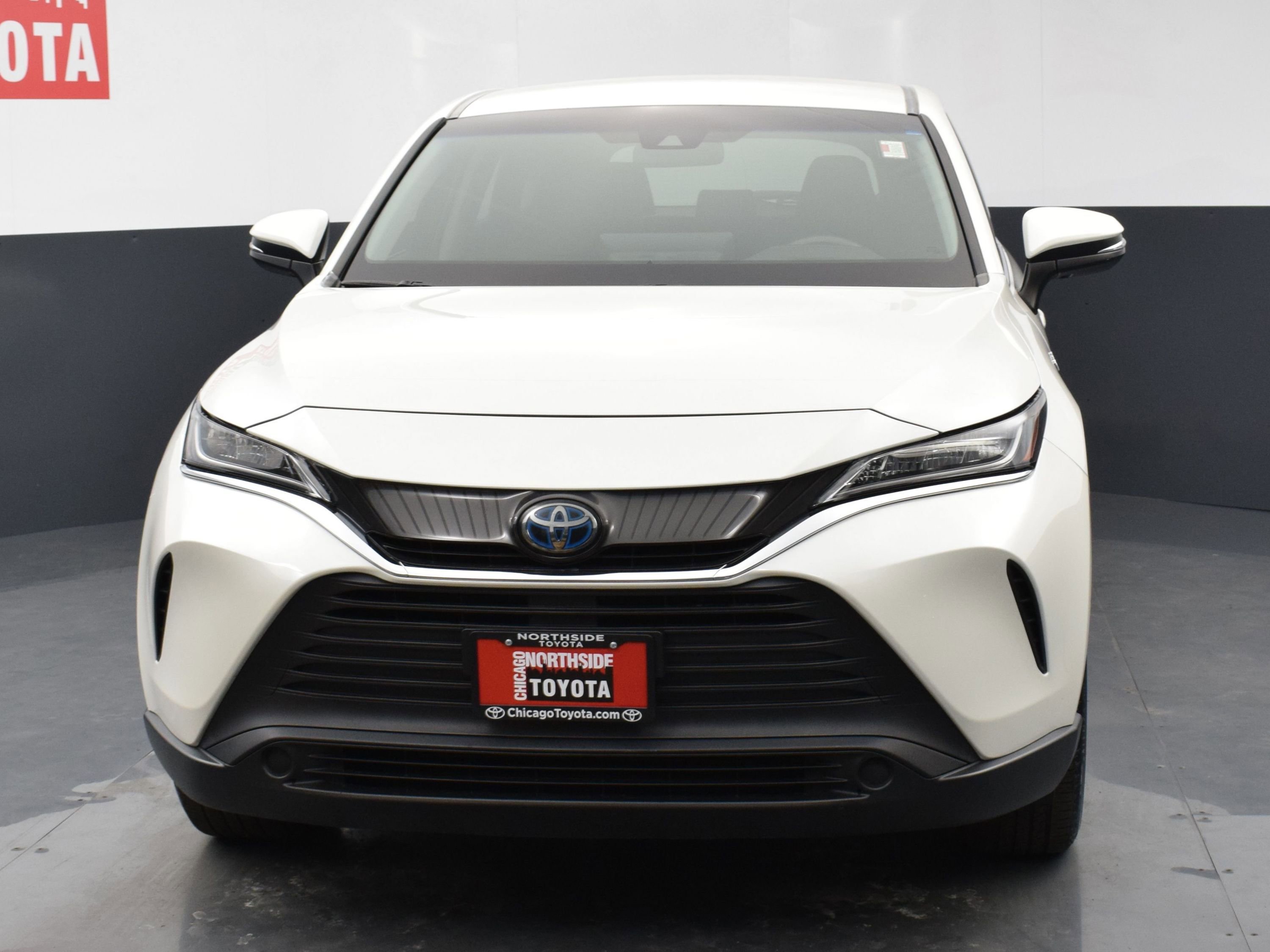 Used 2021 Toyota Venza LE image 7