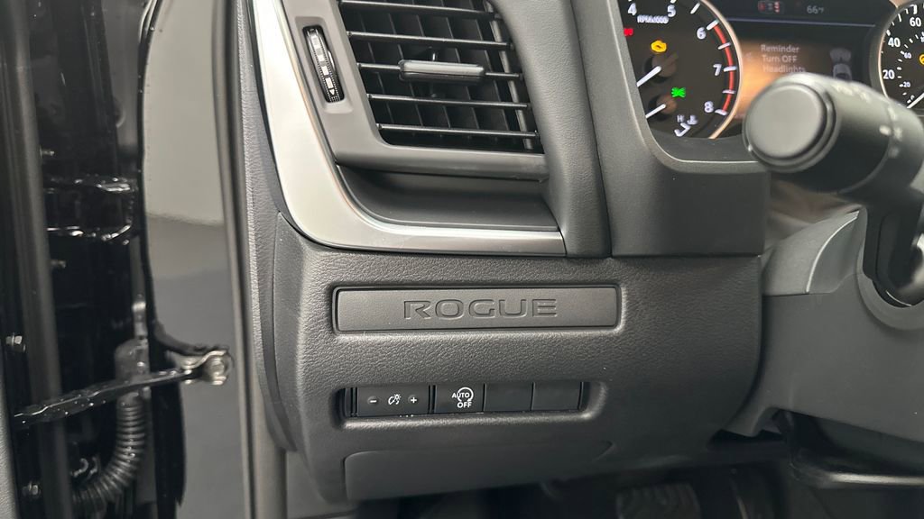 New 2026 Nissan Rogue S image 17