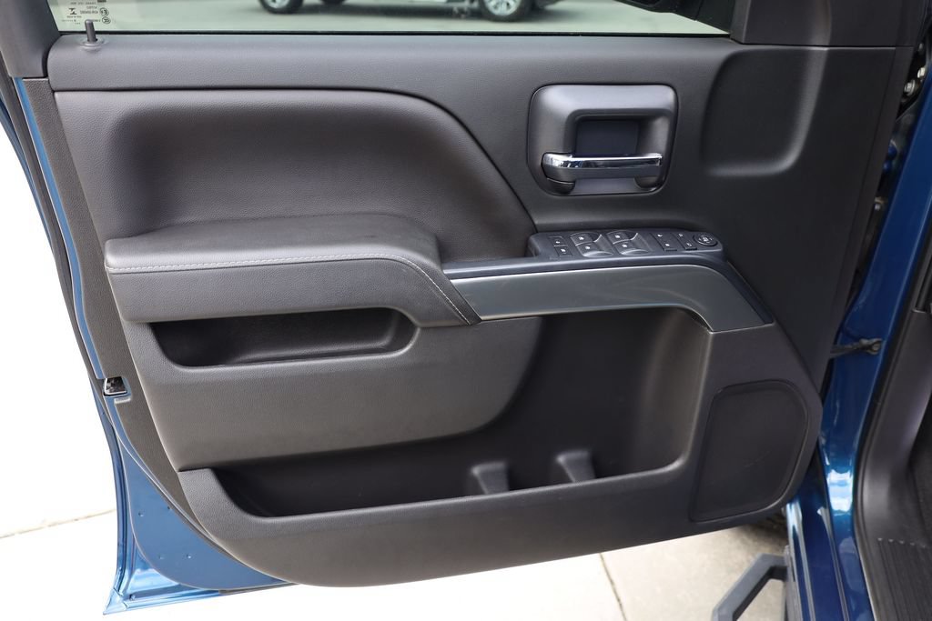 Used 2018 Chevrolet Silverado 1500 LT w/ Texas Edition RWD image 10