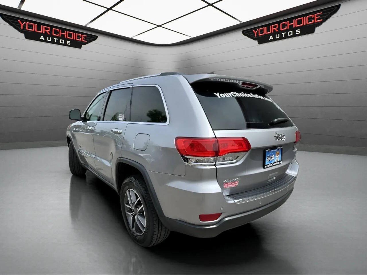 Used 2019 Jeep Grand Cherokee Limited AWD/4WD image 7