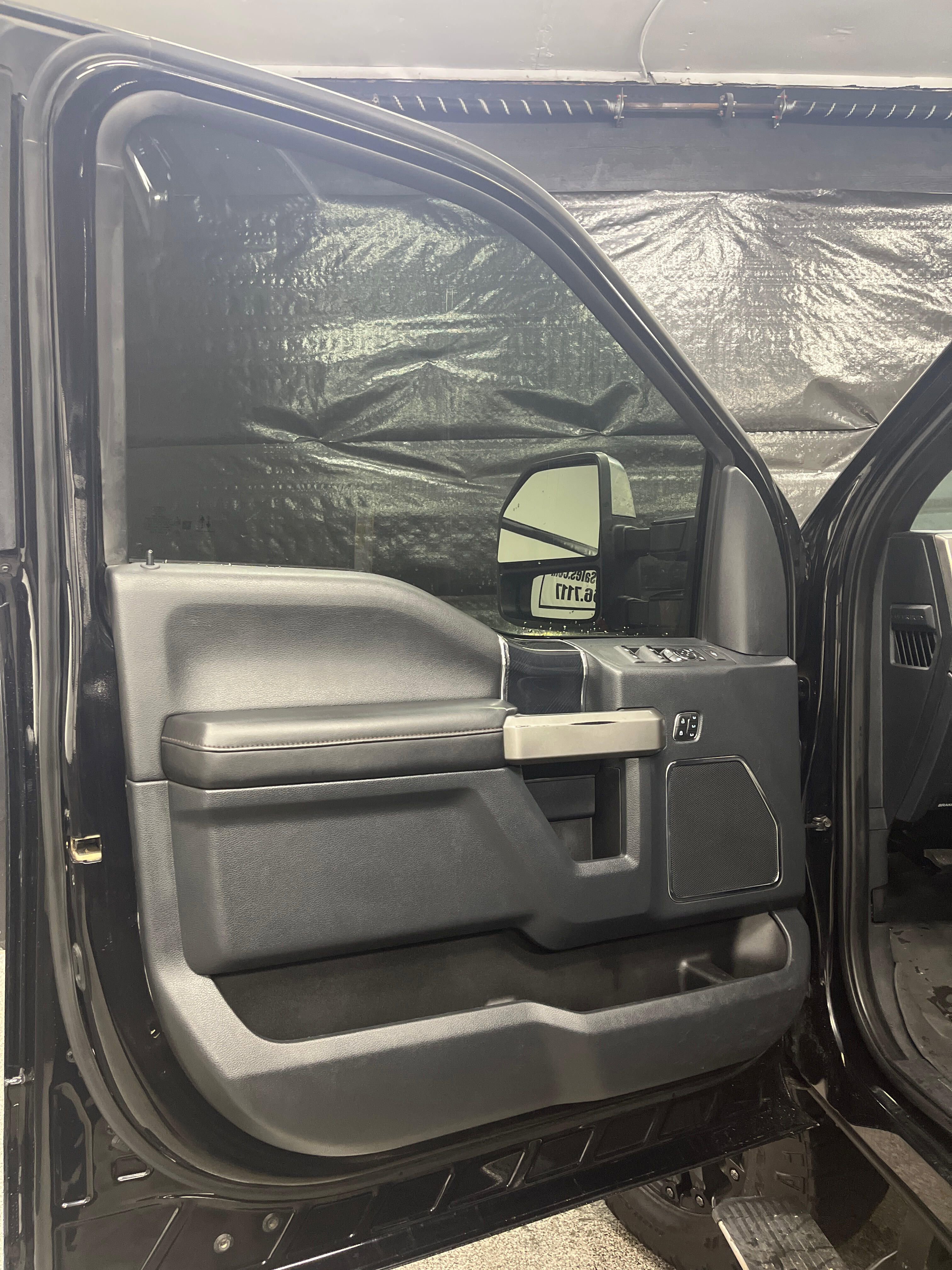 Used 2022 Ford F350 Platinum w/ FX4 Off-Road Package image 24