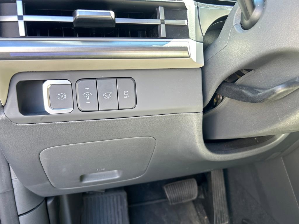 Used 2024 Hyundai Santa Fe Limited image 18