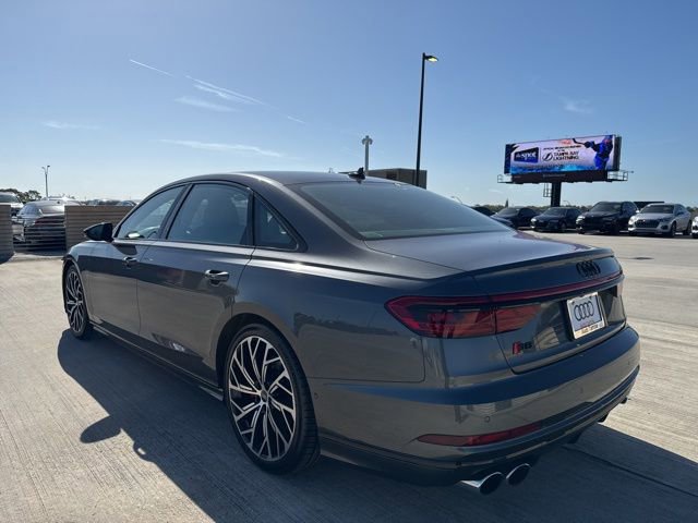 Used 2021 Audi S8 L image 5