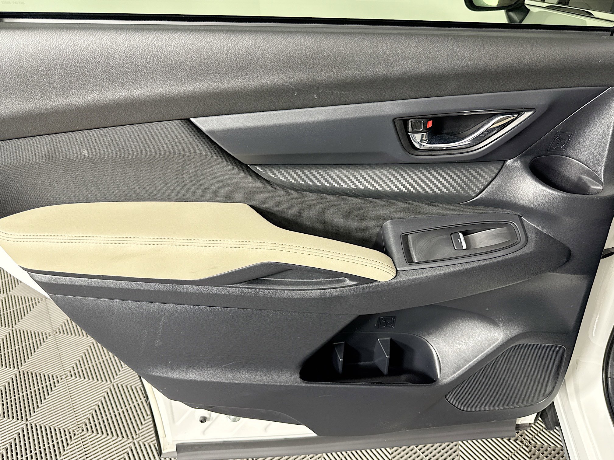 Used 2023 Subaru Ascent Premium w/ Convenience Package AWD/4WD image 25