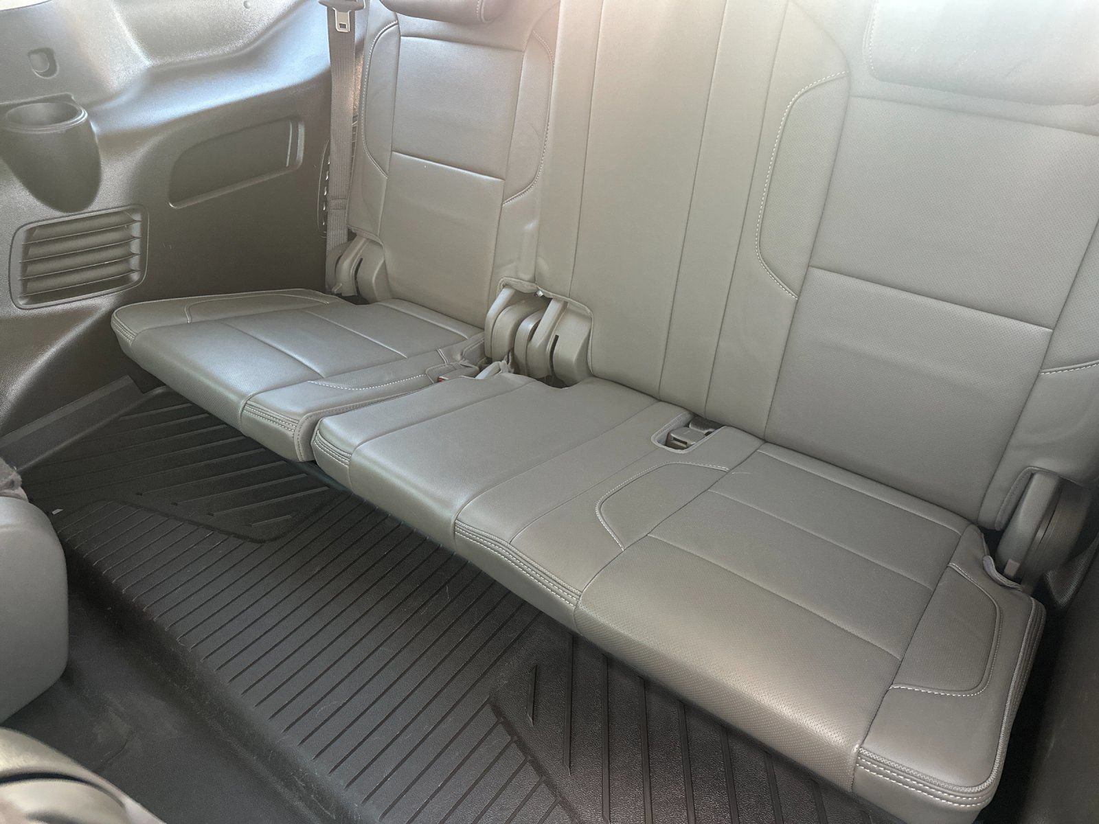 Used 2020 GMC Yukon Denali w/ Denali Ultimate Package AWD/4WD image 18