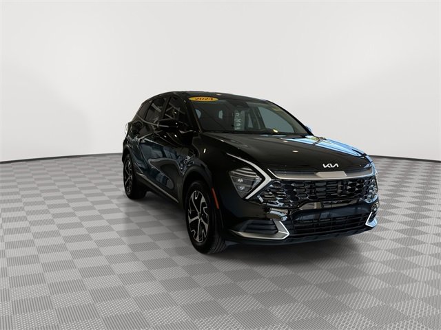 Used 2024 Kia Sportage EX image 2