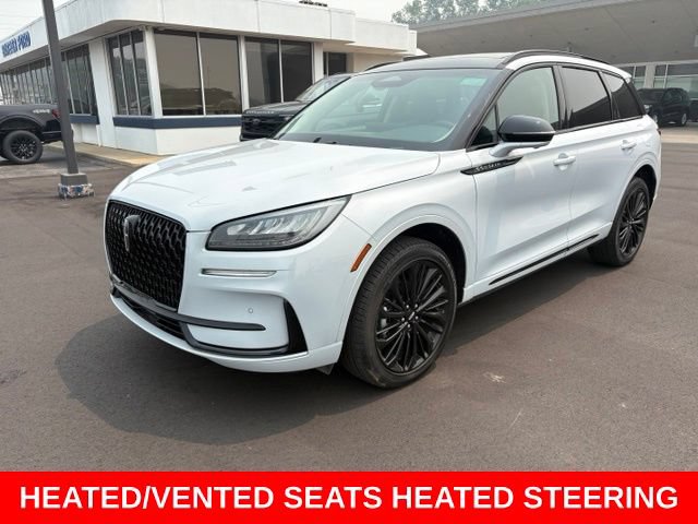 Used 2025 Lincoln Corsair AWD w/ Equipment Group 101A image 1