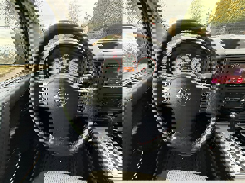 Used 2012 Nissan Titan PRO-4X image 20