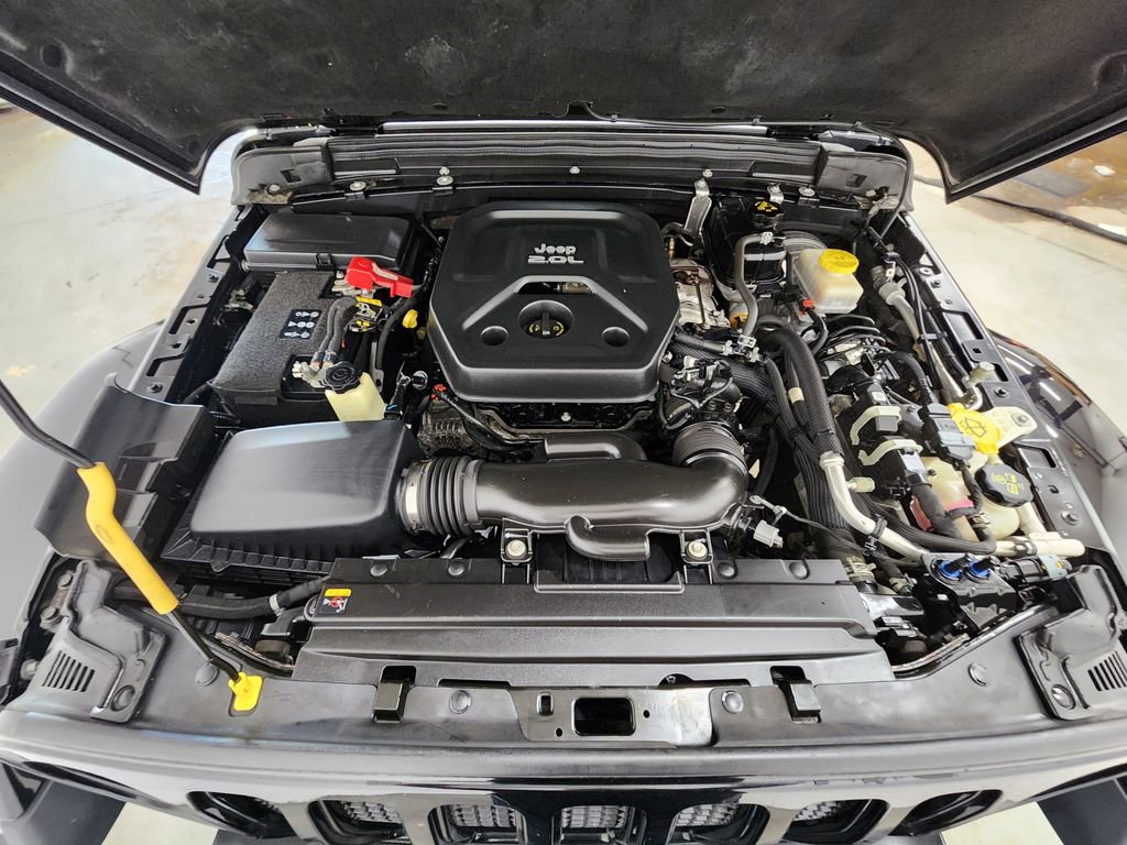 Used 2021 Jeep Wrangler Unlimited Sahara image 33