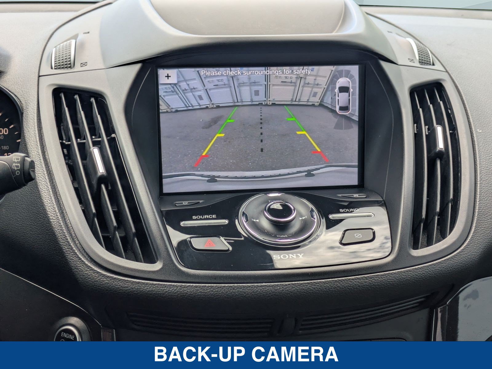 Used 2019 Ford Escape Titanium AWD/4WD image 33