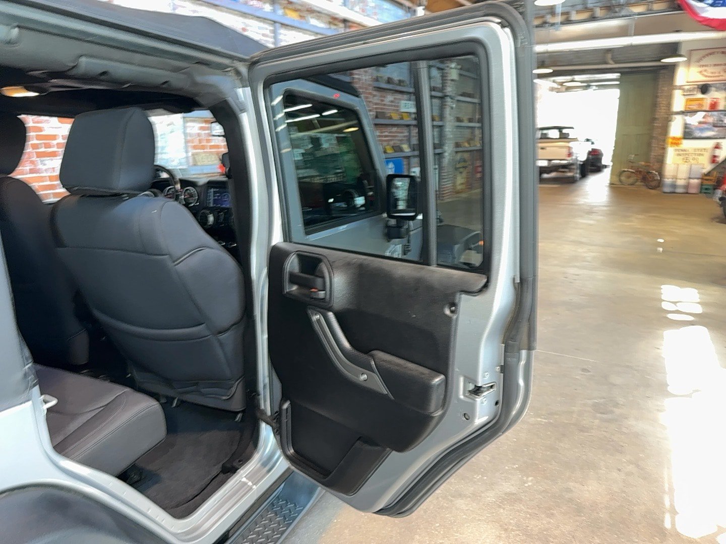 Used 2013 Jeep Wrangler Unlimited Sport AWD/4WD image 47