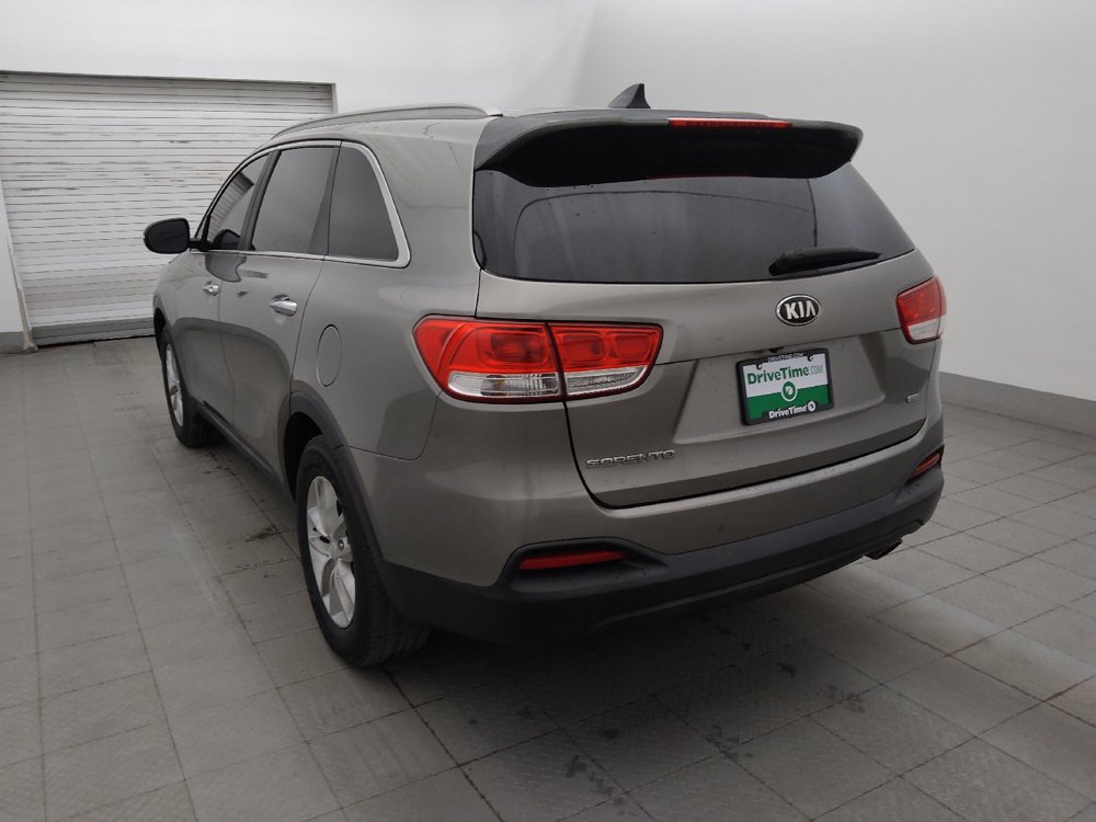 Used 2018 Kia Sorento FWD image 5