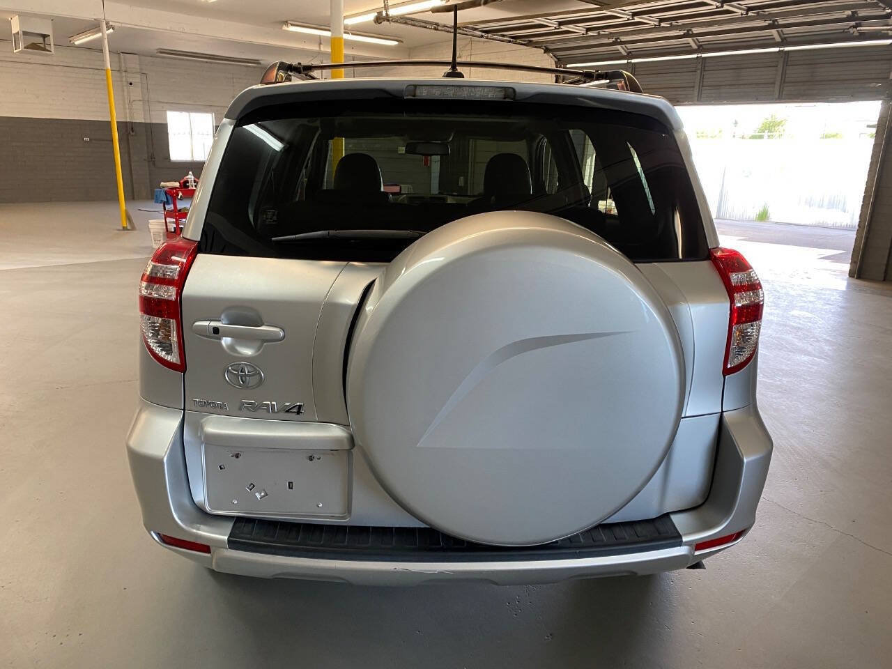 Used 2010 Toyota RAV4 Limited FWD image 6