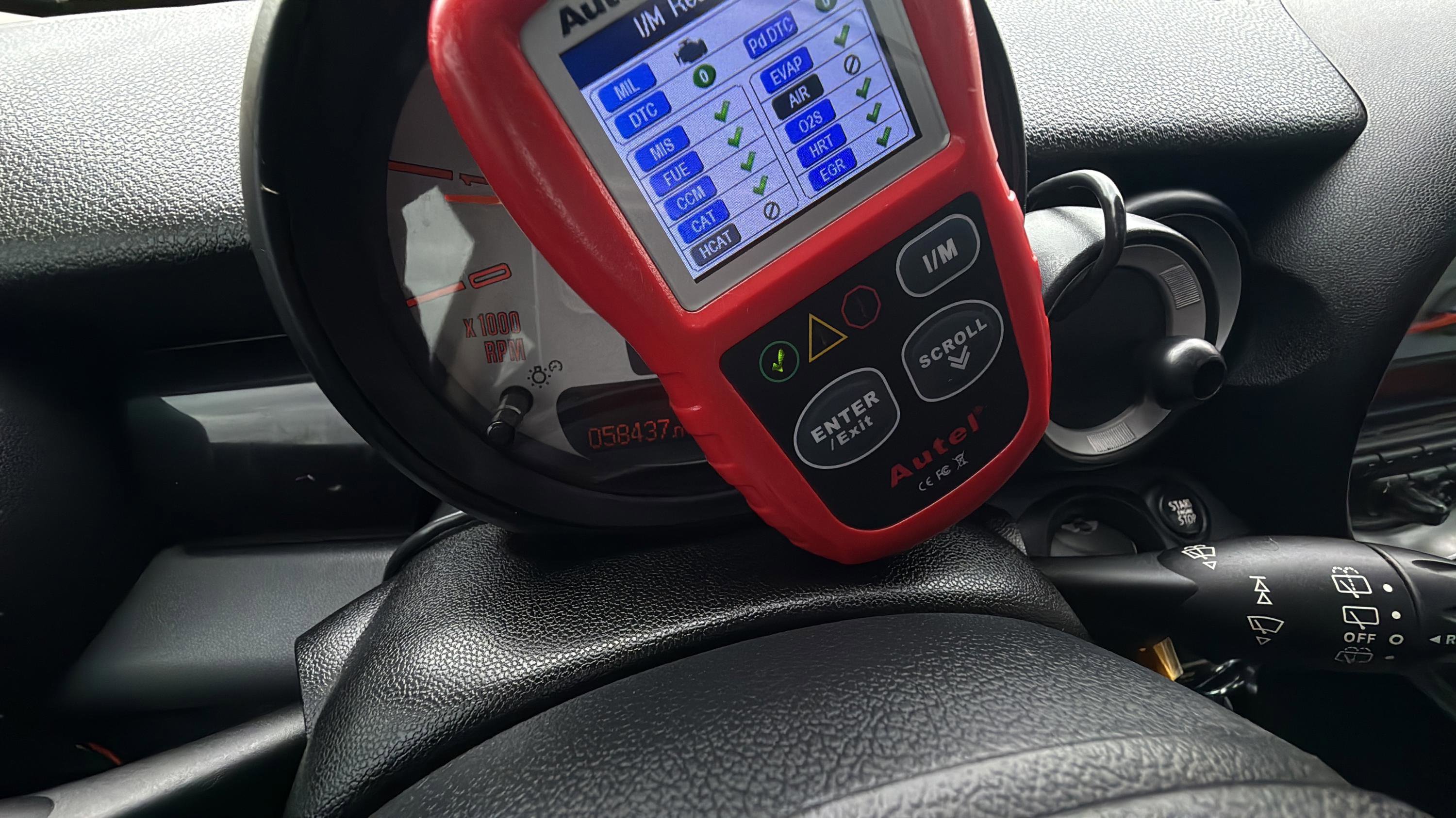 Used 2011 MINI Cooper S image 14