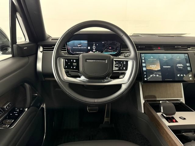 Used 2025 Land Rover Range Rover SE AWD/4WD image 25