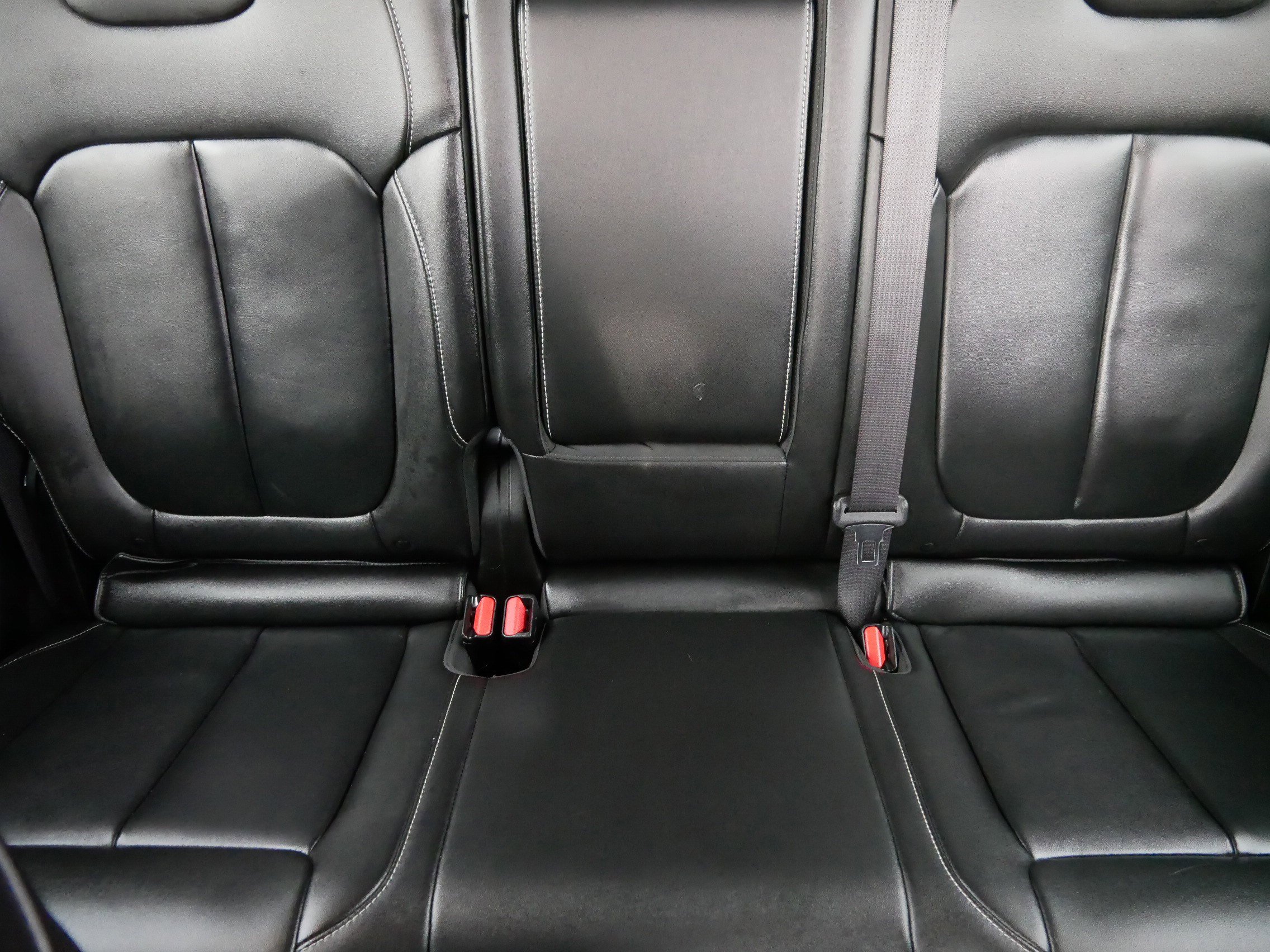 Used 2022 Jeep Grand Cherokee Limited image 13