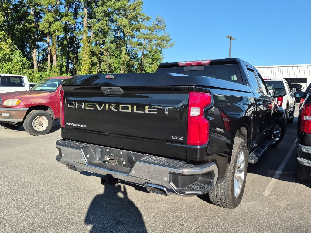 Used 2021 Chevrolet Silverado 1500 LTZ w/ LTZ Premium Package AWD/4WD image 10
