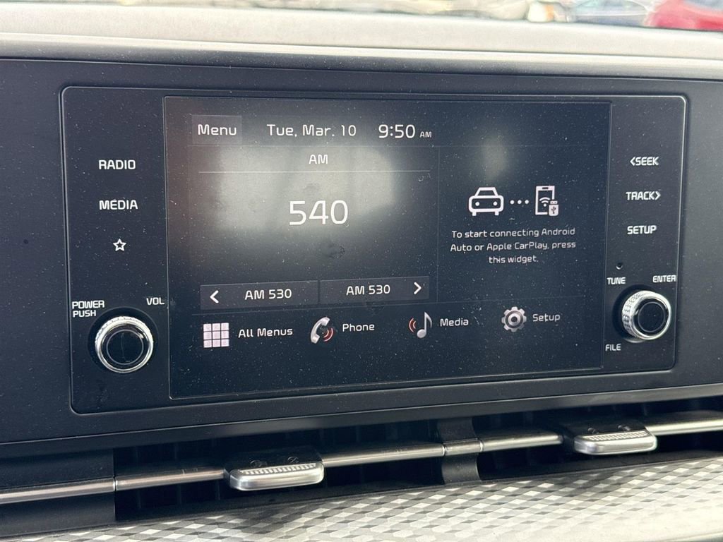 Used 2024 Kia Carnival LX image 12