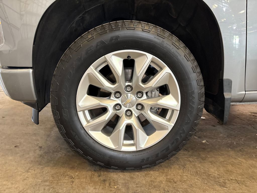 Used 2023 Chevrolet Silverado 1500 Custom image 22