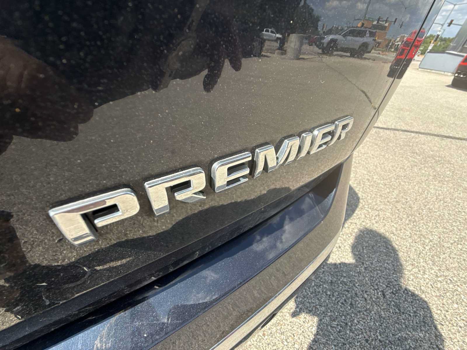Certified 2020 Chevrolet Traverse Premier w/ LPO, Floor Liner Package AWD/4WD image 33