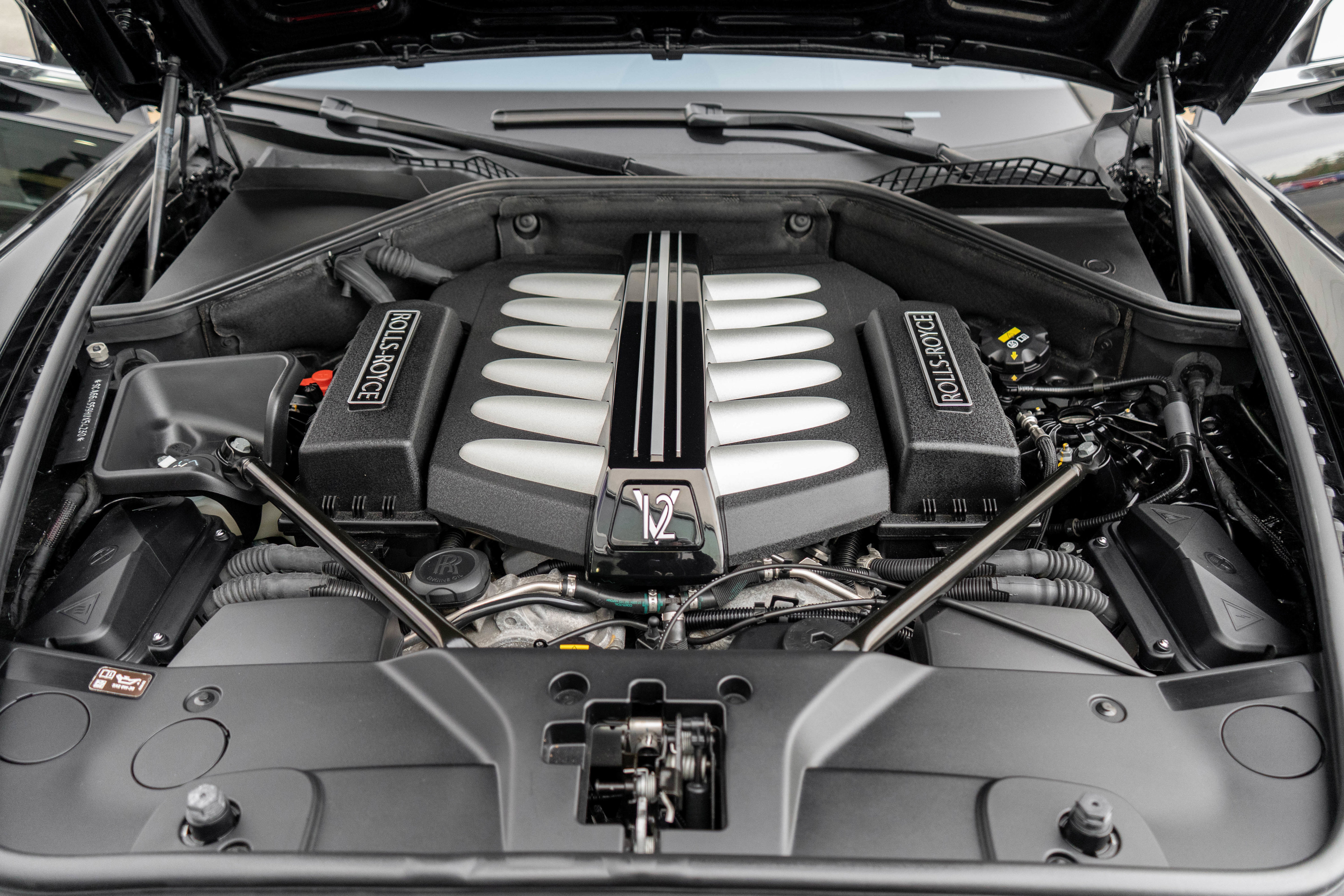 Used 2017 Rolls-Royce Ghost image 10