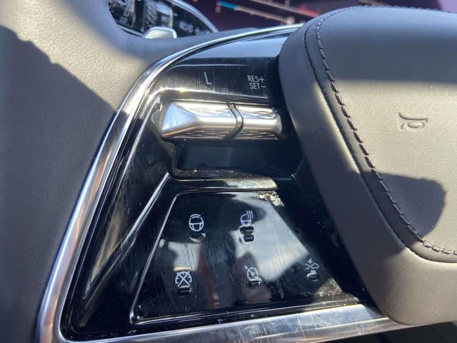 Used 2025 Cadillac Escalade Premium Luxury Platinum RWD image 19