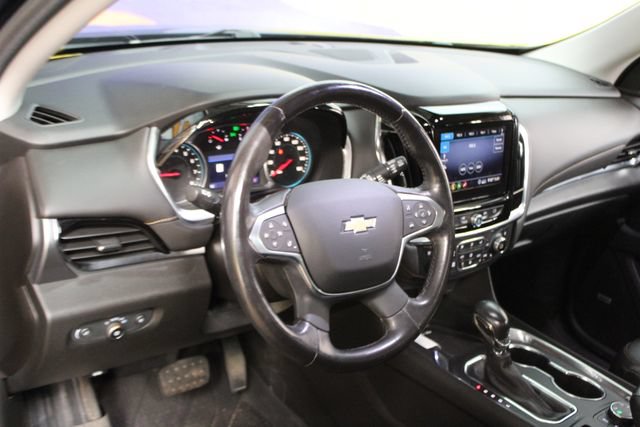 Used 2021 Chevrolet Traverse Premier w/ Redline Edition AWD/4WD image 14