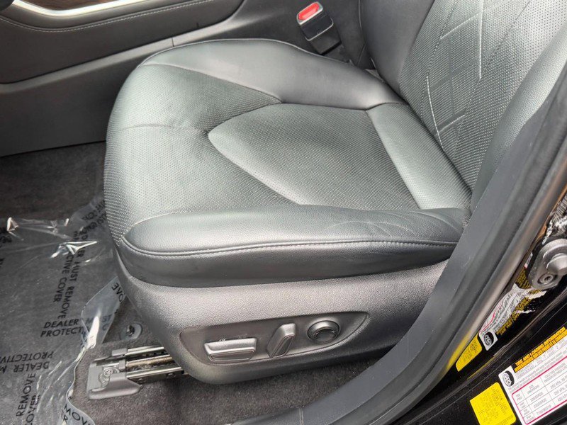 Used 2023 Toyota Highlander image 26