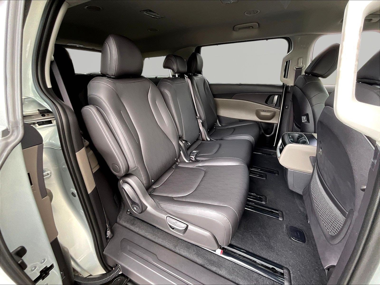 New 2027 Kia Carnival EX FWD image 20