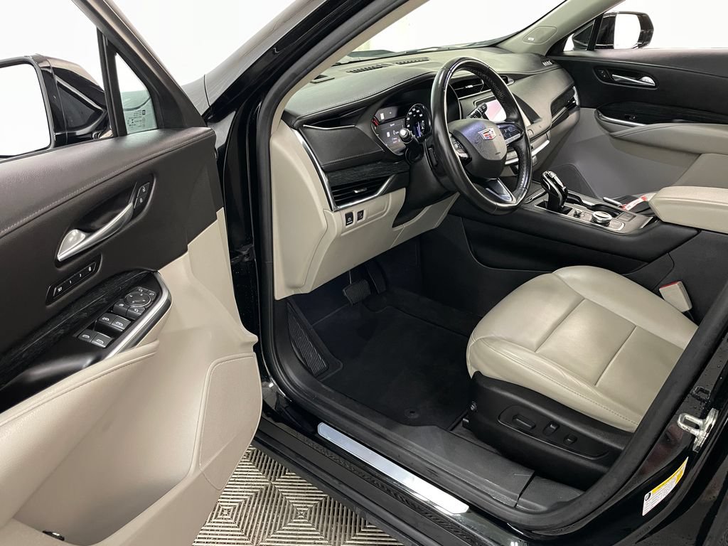 Certified 2020 Cadillac XT4 Premium Luxury w/ Driver Awareness Package AWD/4WD image 26
