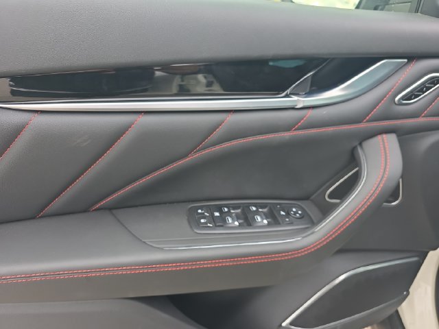 New 2024 Maserati Levante GT Ultima AWD/4WD image 18