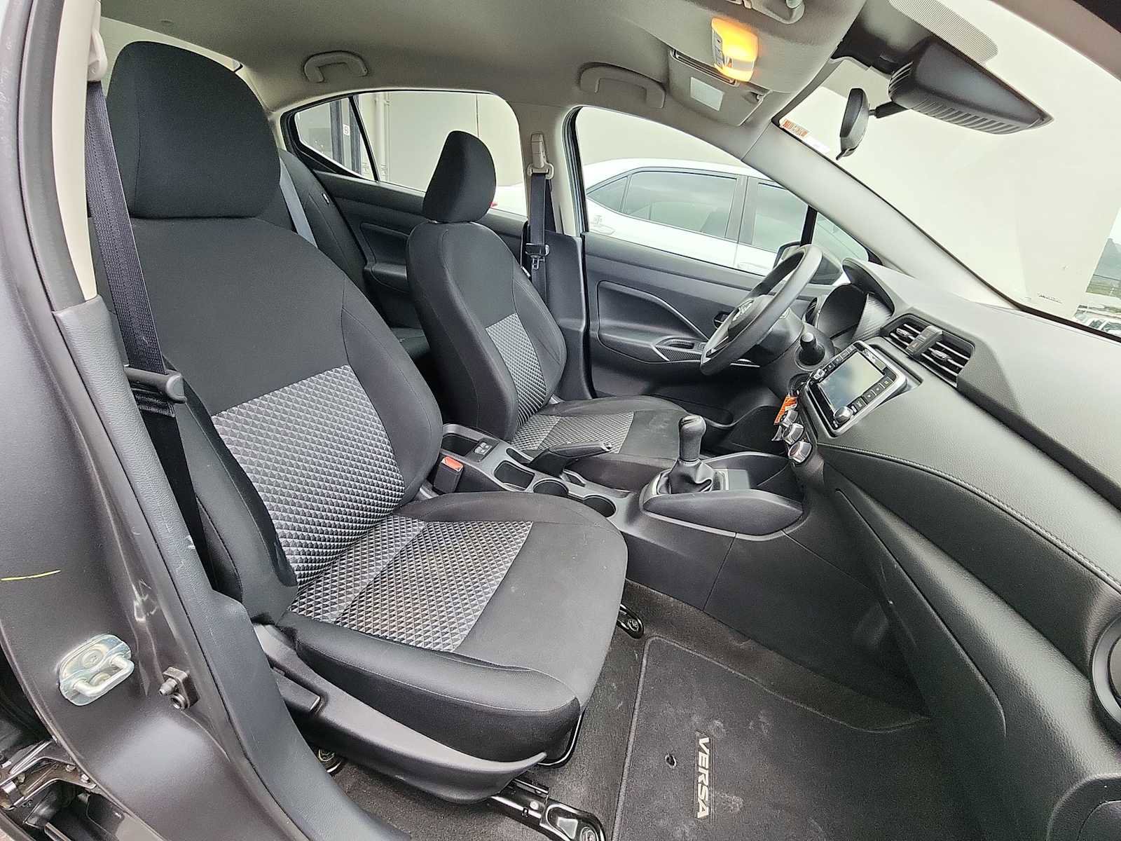 Used 2023 Nissan Versa S image 25