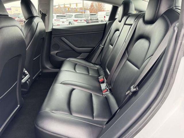 Used 2021 Tesla Model 3 Standard Range Plus image 15